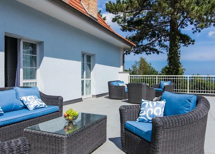 Apartmanhotel Testa 4*